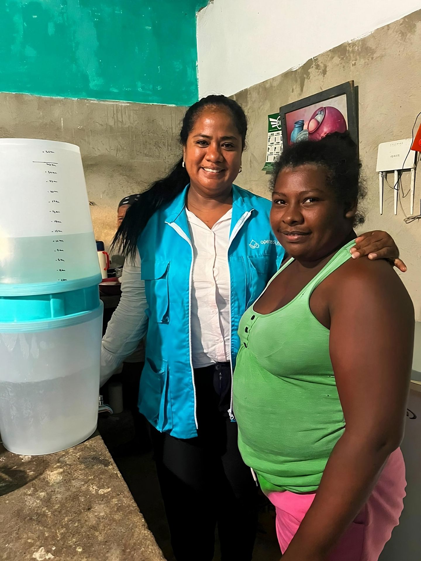 Openversum Entrepreneurs Openversum entrepreneurs with Openversum water filter